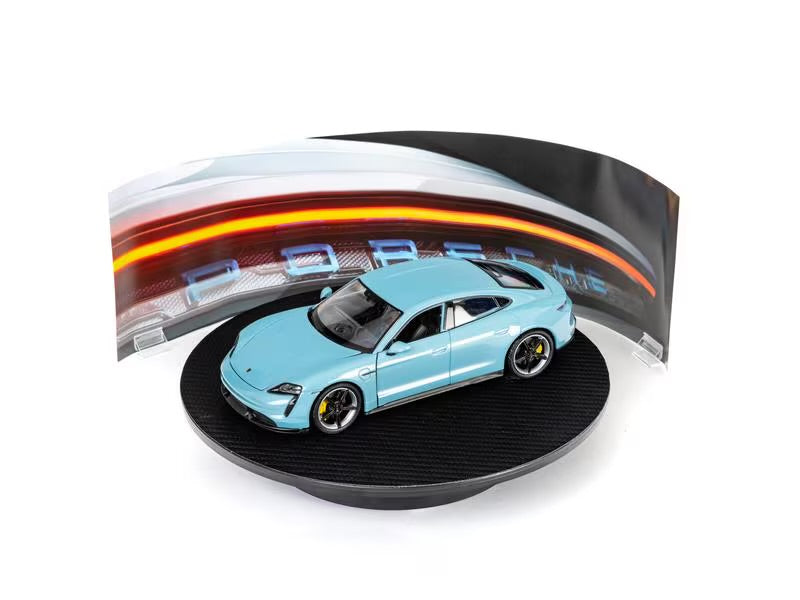 Calendrier de l'Avent Franzis Porsche Taycan 1:24
