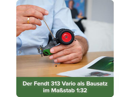 Franzis Adventskalender Fendt 313 Vario Bausatz 1:32